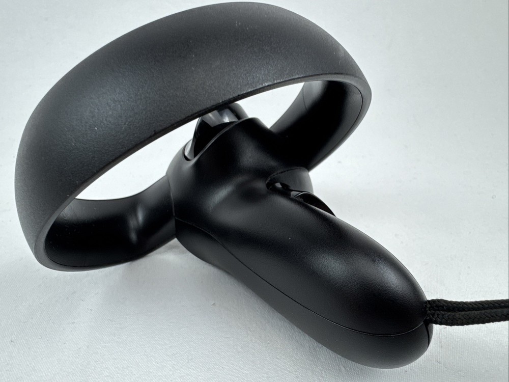 Genuine Oculus Rift CV1 Touch Controller (Right Only) TO-R Black Controller