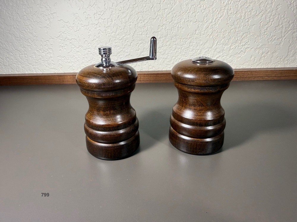 LEED Dark Walnut Salt And Pepper Grinder Set