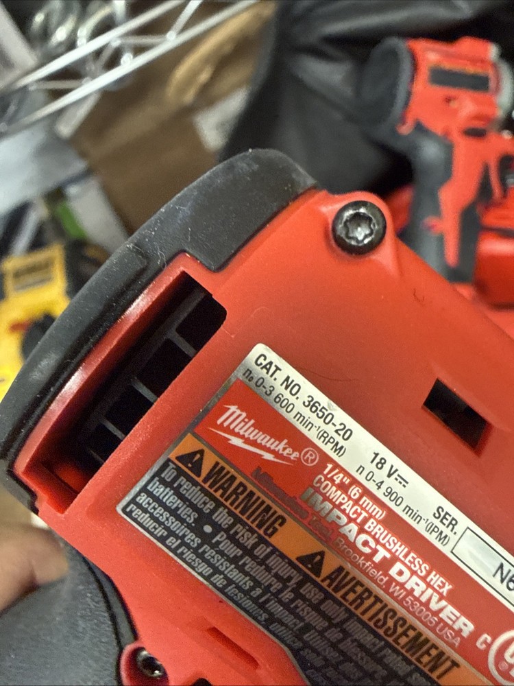 Milwaukee 3692-22CT 18V Compact Brushless Drill Driver Kit