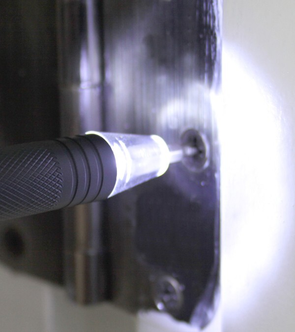 CleverTAC LED ToolPen - Tactical LED Bit Driver - 6 bits - Super Bright - EDC