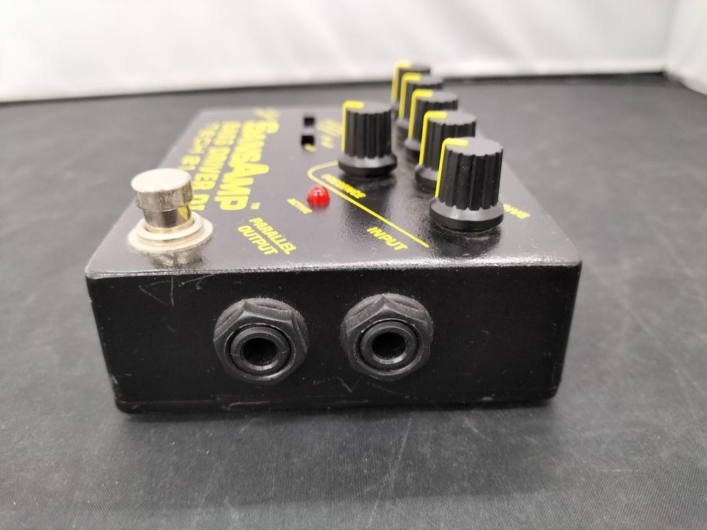 TECH21 SANS old specification bass effector