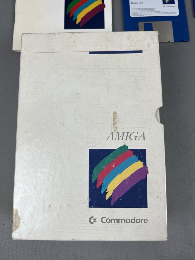 Commodore Amiga Version 3.0 Disks & Manuals - Vintage Computing