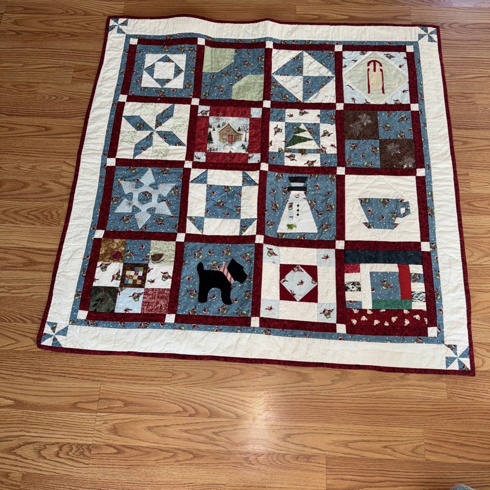 Handmade Christmas-themed Patchwork Quilt-40"by 40"
