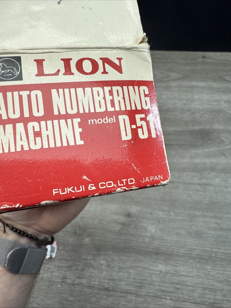 Lion Auto Numbering Stamp Machine - Model D51 w/Box
