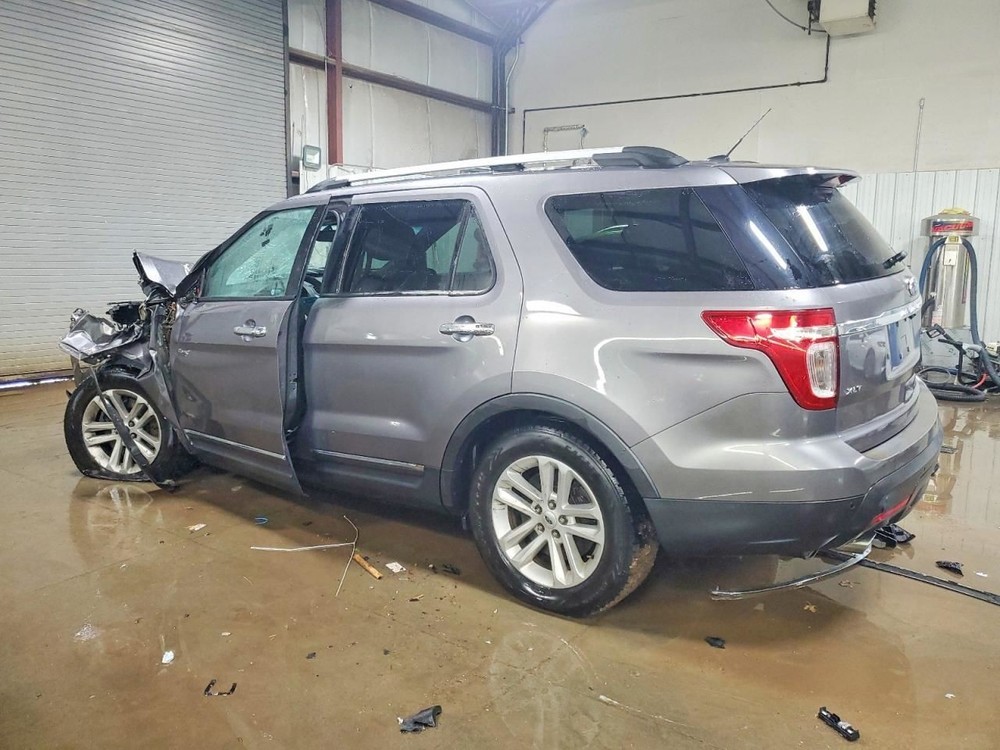 Camera/Projector Camera Tailgate Mounted Fits 13-15 EXPLORER 889769