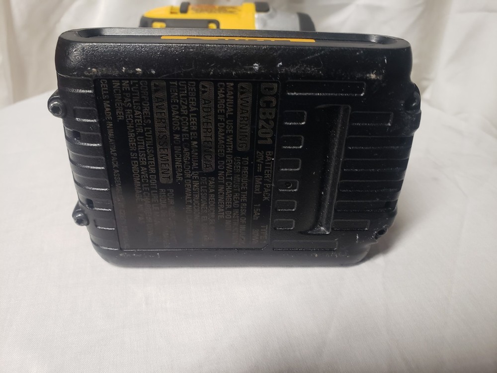 DeWalt DCF885 20V 1/4" Impact Driver with Battery (DCB201)