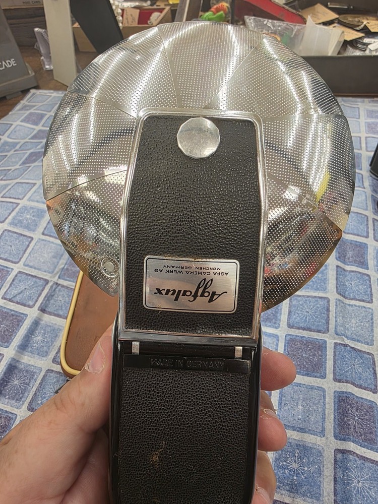 Agfa Agfalux Folding Flash Unit with Case Vintage
