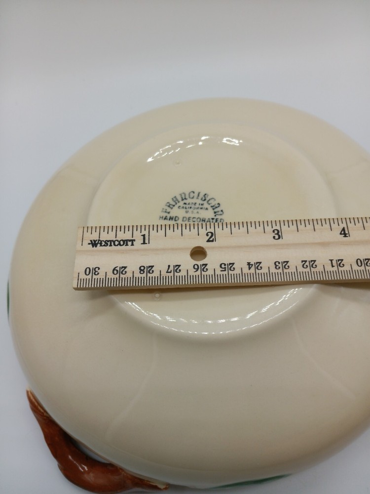 Califorinia Pottery Franciscan Apple Round Vegtable Ðish