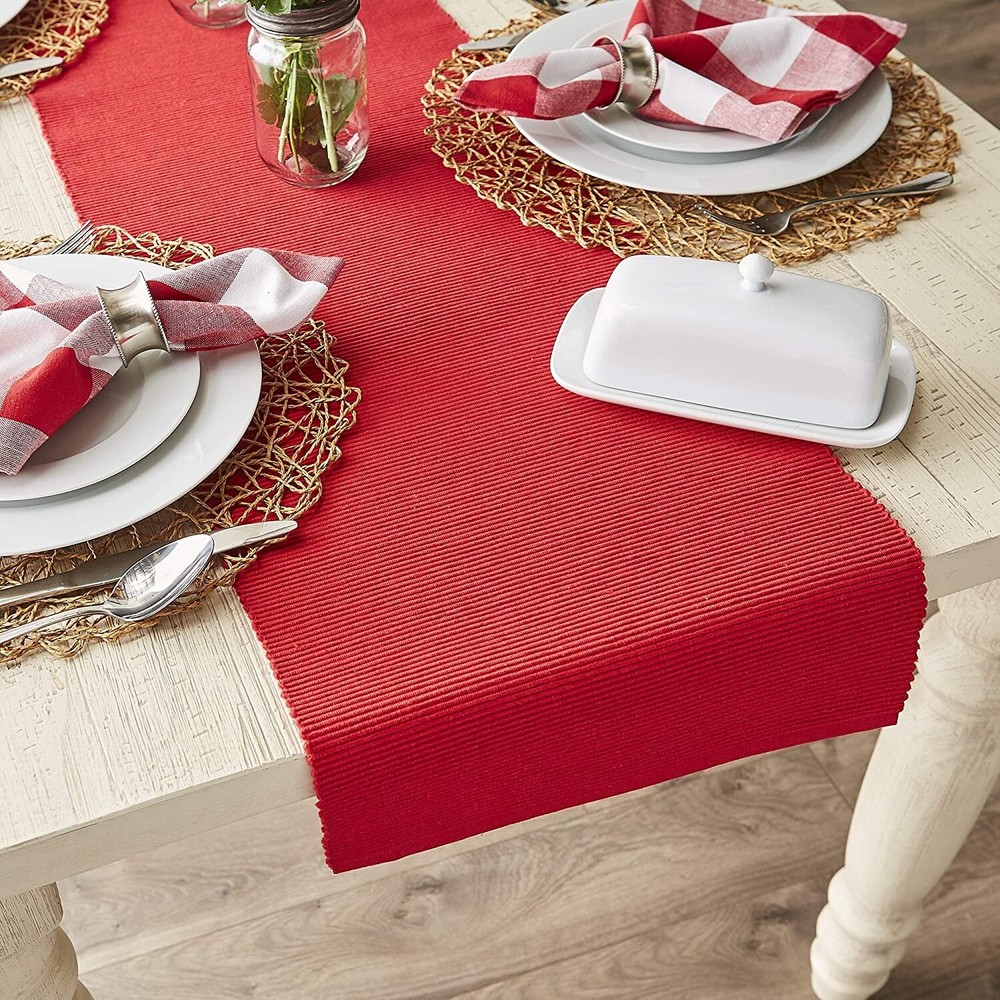 Design Imports Table Runner, Tango Red (751089)