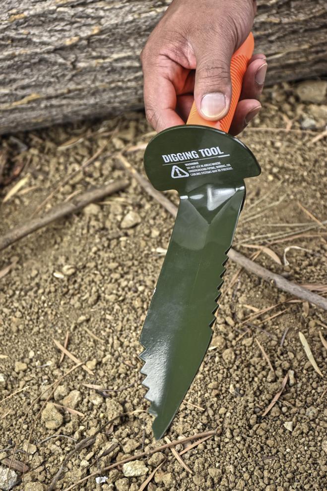 12 Inch Serrated Edge Digger with Sheath