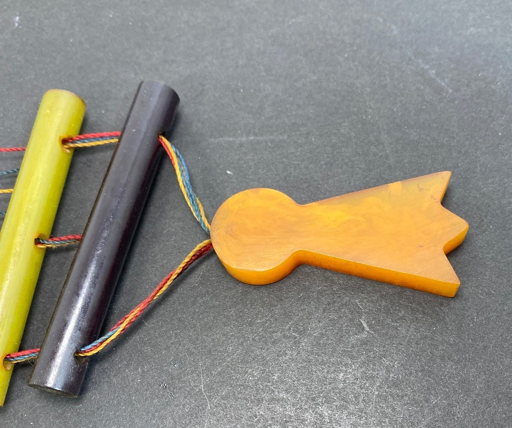 Bakelite String Puzzle Game Optical Illusion Rare Vintage