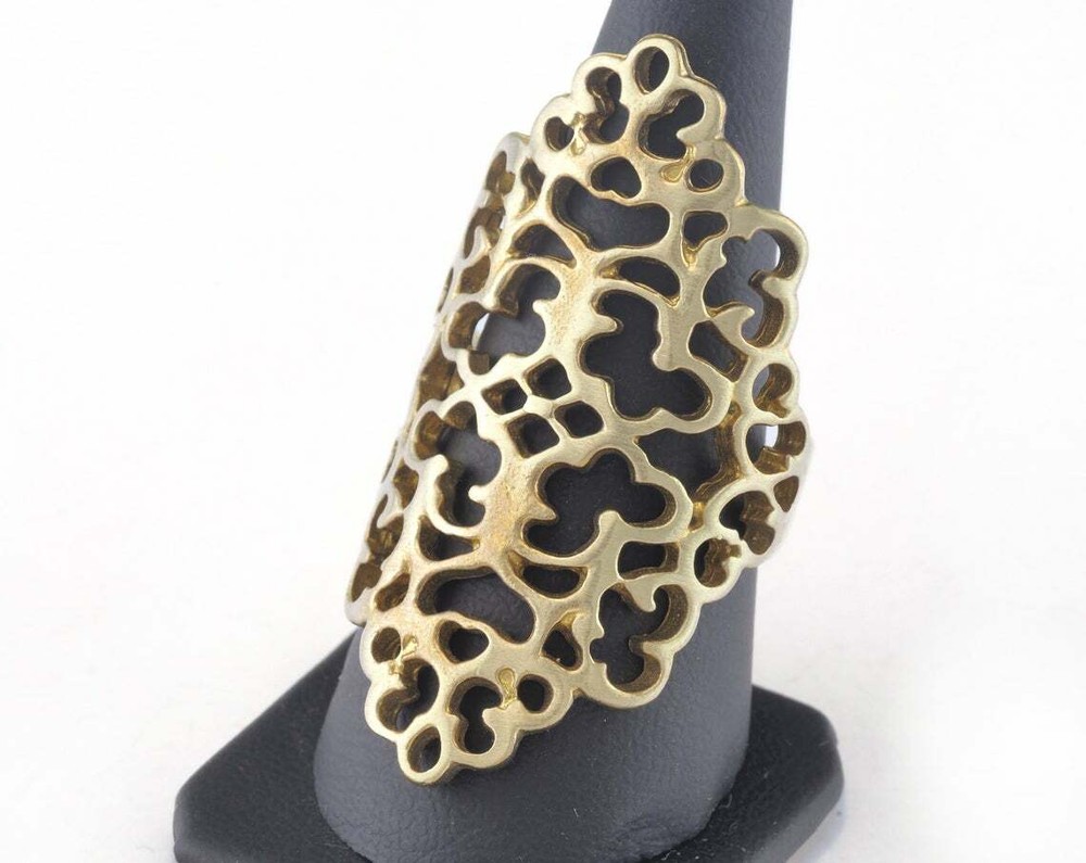 Filigree Adjustable Ring Raw brass (19mm 9US inner size - Adjustable ) OZ2661