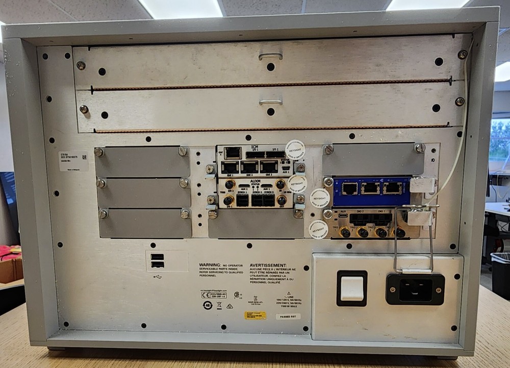 Agilent Keysight E7515A UXM 4G Wireless Test Set