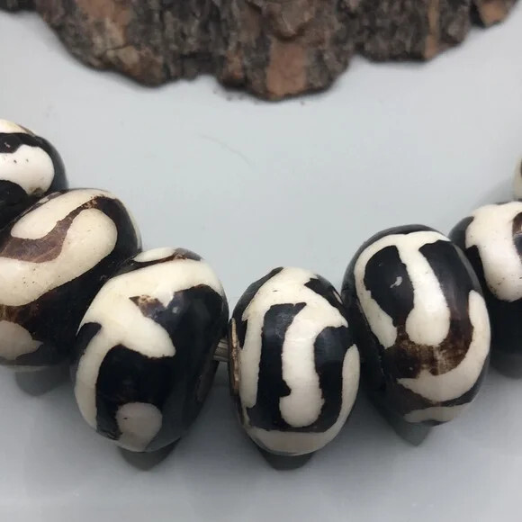 Tribal handmade chunky bead batik bone statement size necklace boho.