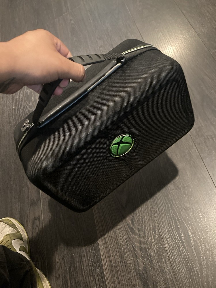 Xbox Series S Console Bundle with Controller, Carrying Case, HDMI, Ethernet, USB