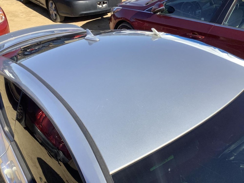 GENESIS 2013 Glove Box 4907864