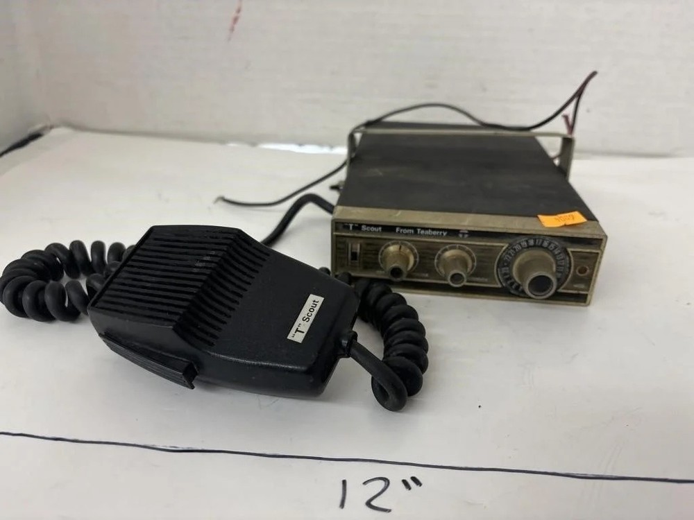 Vintage Teaberry "T" Scout CB Radio Untested