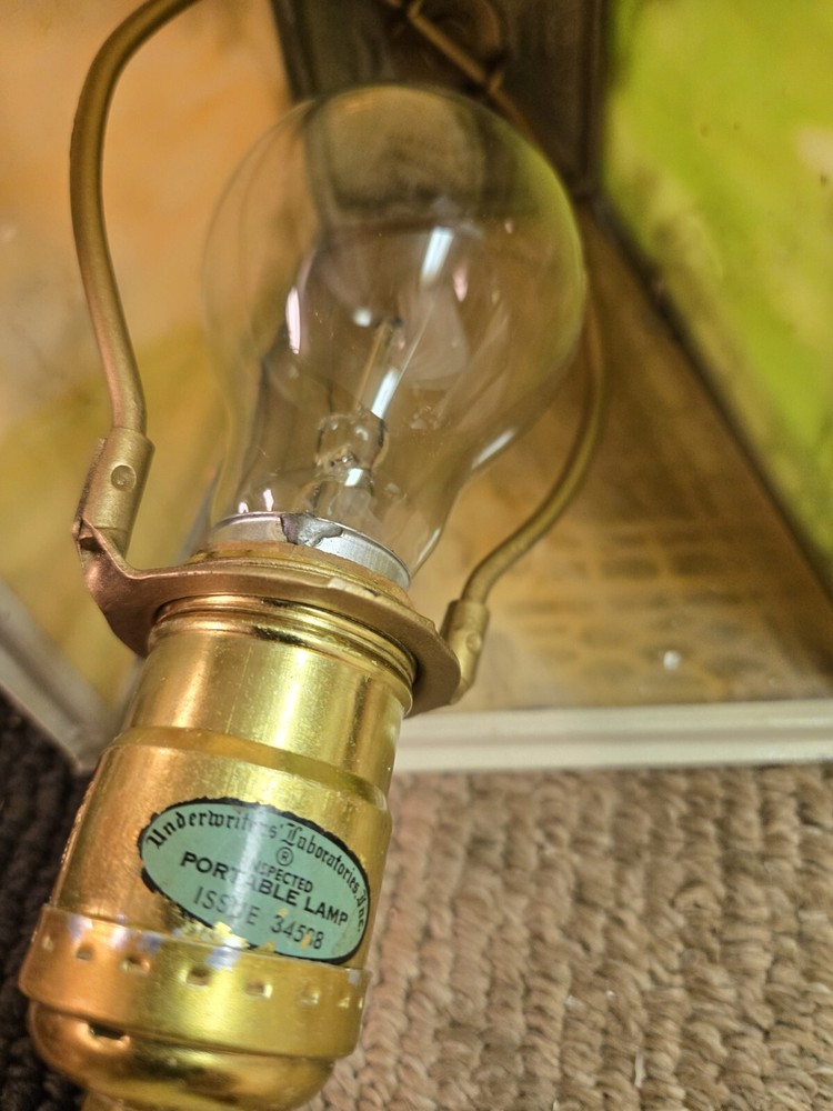 Vintage Sag Table Lamp