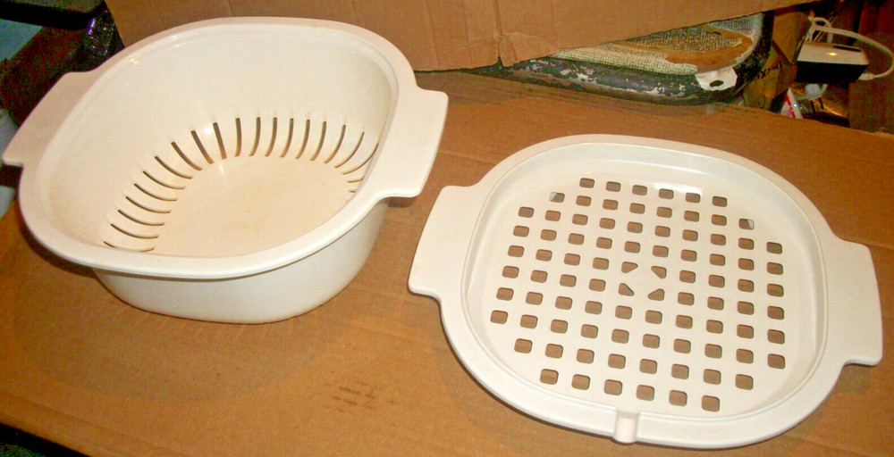 Vintage Rubbermaid Microwave Cookware Strainer/Steamer Insert & Roaster Rack