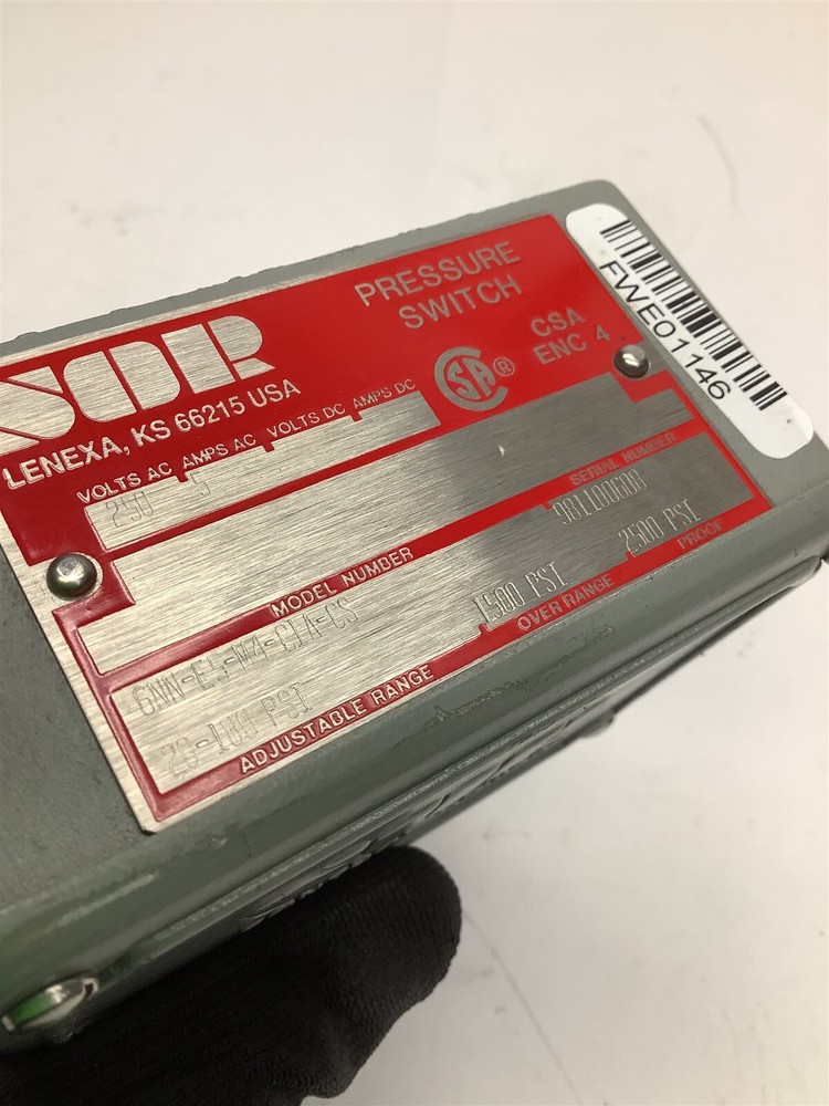 NEW NO BOX SOR 6NN-E5-M4-C1A-CS Pressure Switch J4-4