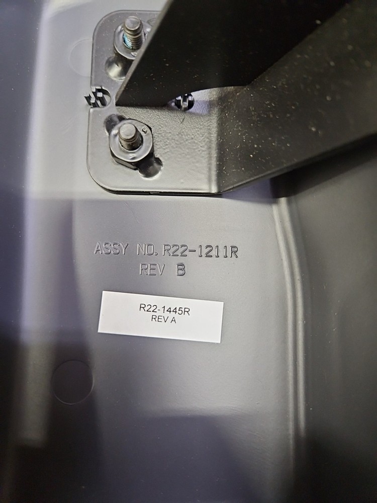 KENWORTH COVER-HOOD LATCH RH