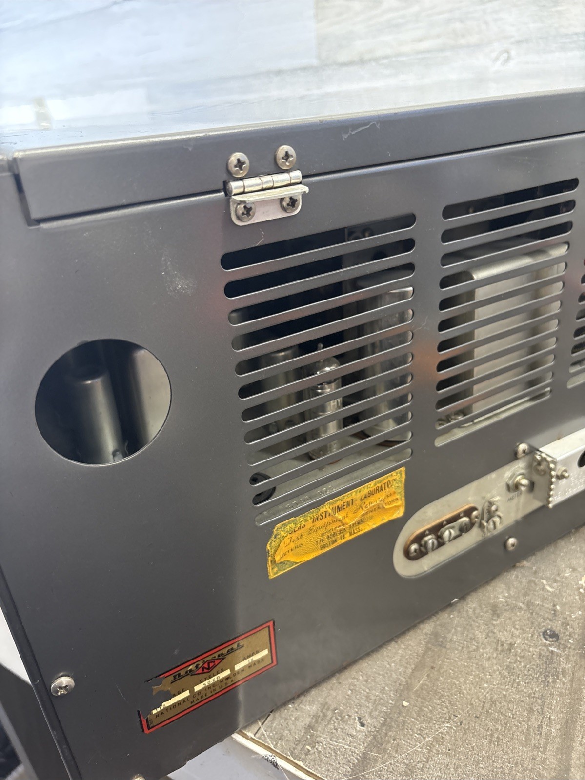 Very Nice National NC-183D Communications Receiver Powers On