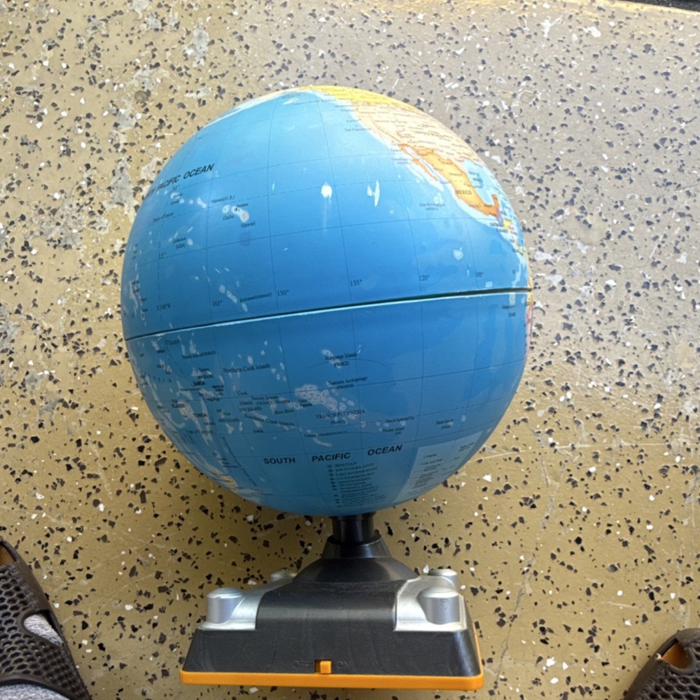 Discovery Tabletop World Globe Rotating Freestanding Plastic Base Blue Map