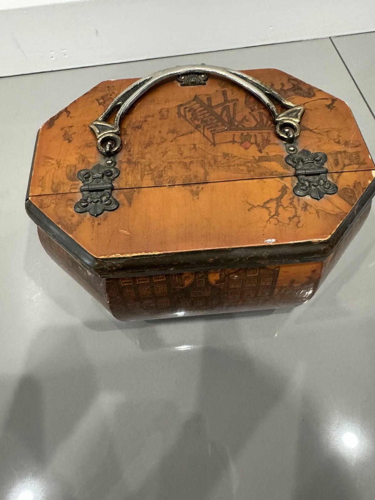 Vintage DECOUPAGE Wood Octagon Purse Box Old City Scenes