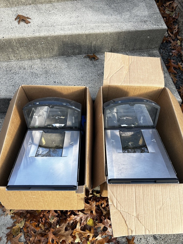 Two Metroglic Scales For Retail.