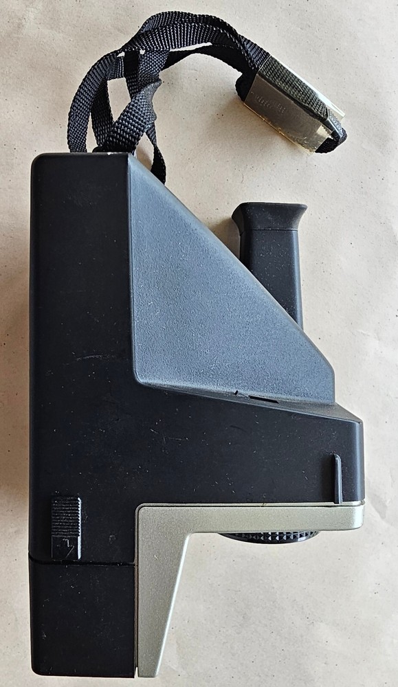 Pronto! B Polaroid Land Camera, Instant, UNTESTED