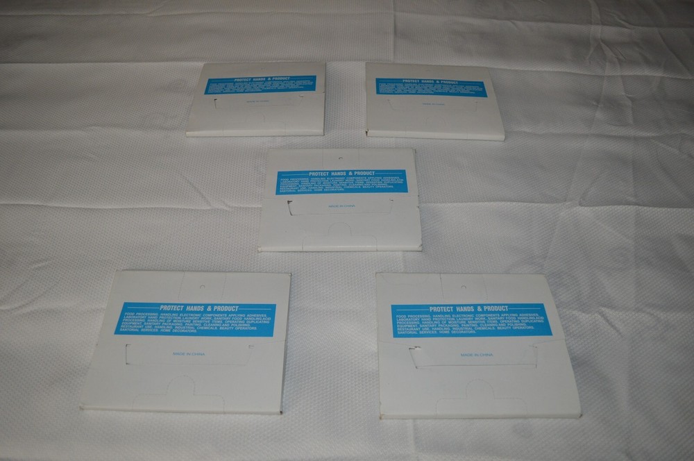 POLY EMBOSSED DISPOSABLE PLASTIC GLOVES ~ MEDIUM ~ 100 IN BOX ~ (5) TOTAL BOXES