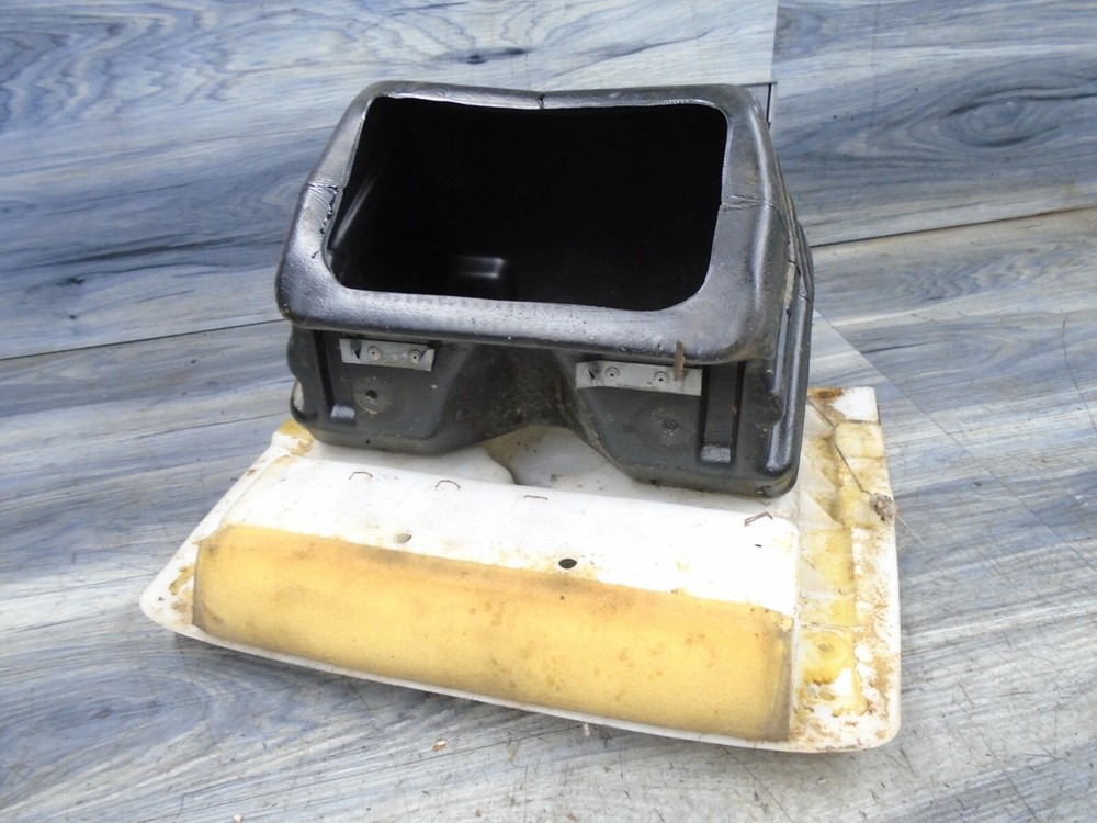 1992 92 Yamaha V-Max VMax 600 Snowmobile Storage Box Container