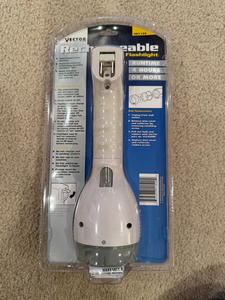 Vintage Vector Rechargeable Flashlight VEC1152, Includes EL Night Light.