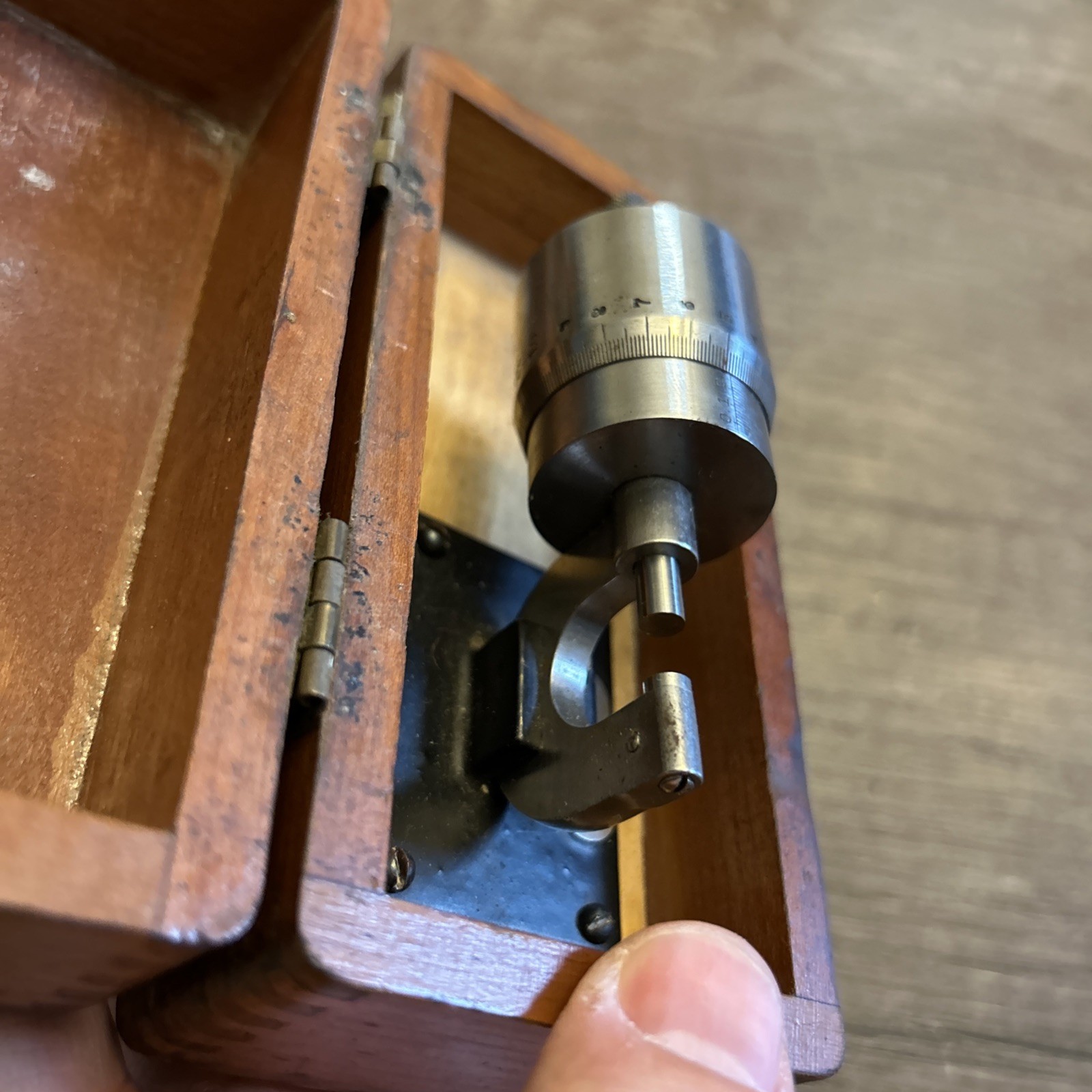 Vintage Brown & Sharpe Bench Micrometer with Wooden Box