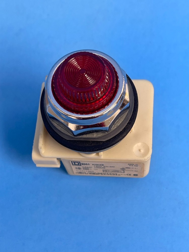 NEW Square D 9001KP38R31 30mm, 120V AC/DC, Red Pilot Light