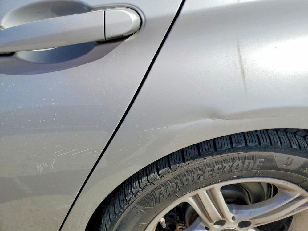 320I 2015 Glove Box 4982380