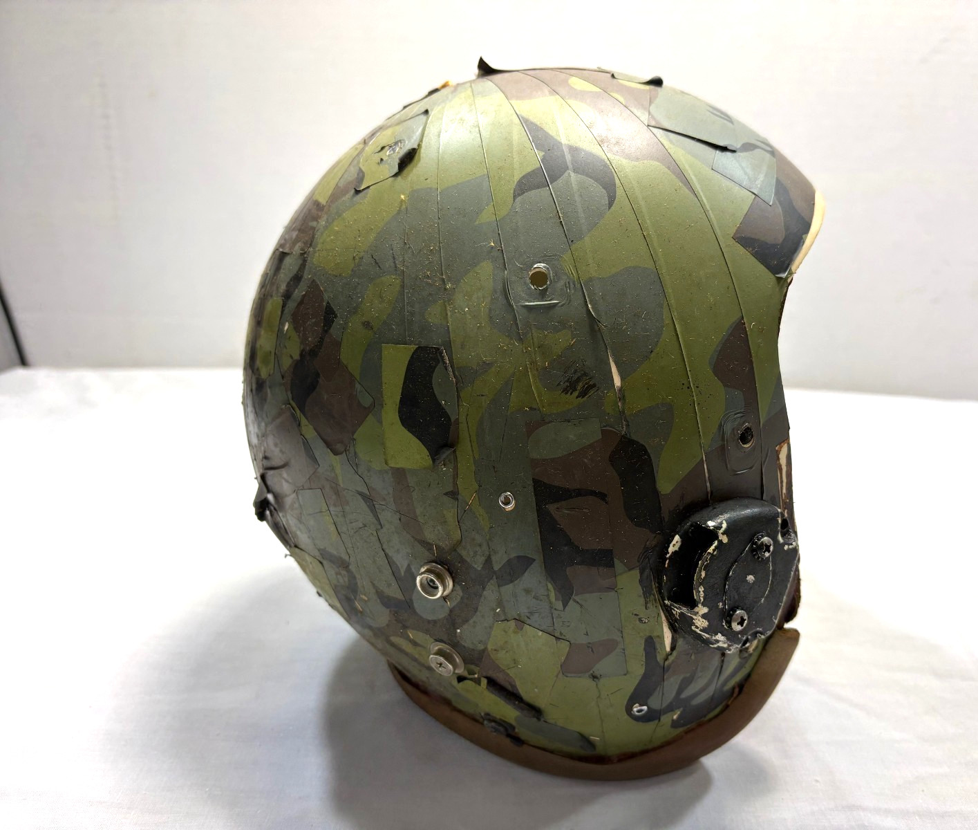 B-52 Camo Hgu-22 Flight Helmet Shell, used-demil Large Tape/edgeroll/bayos