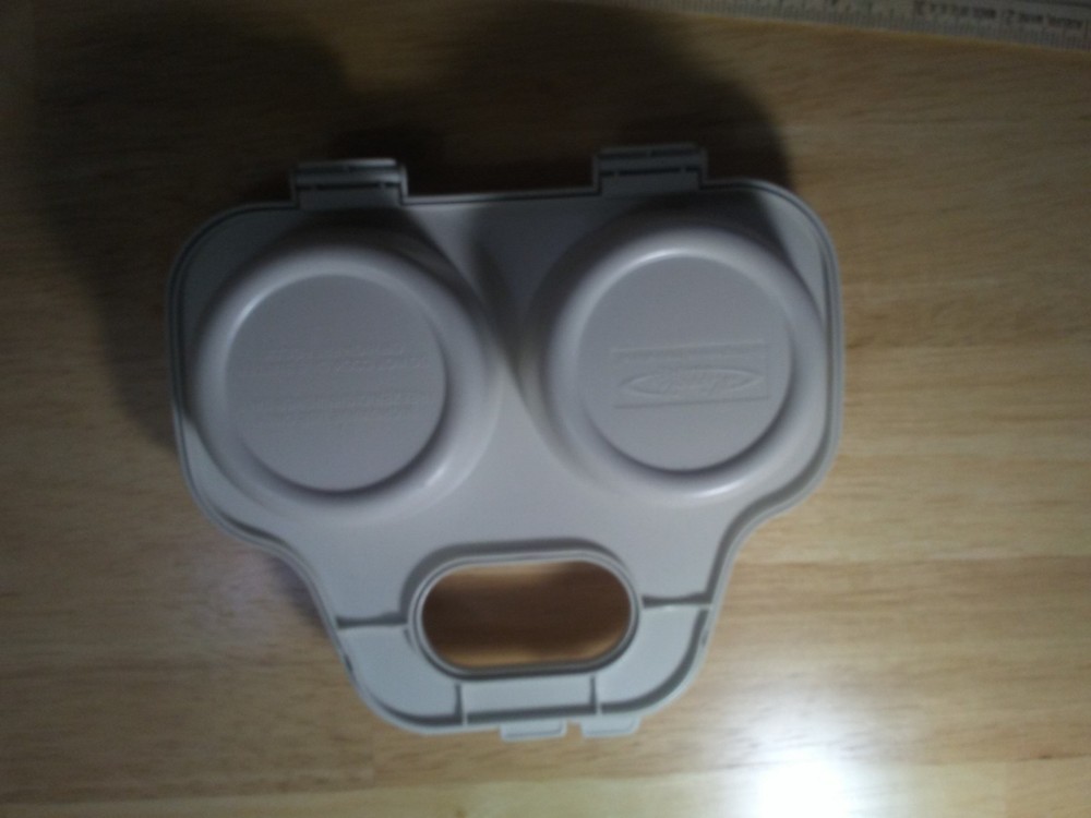 Miracle Ware by Progressive Beige Microwave Cookware Egg Poacher/Meat In One EUC