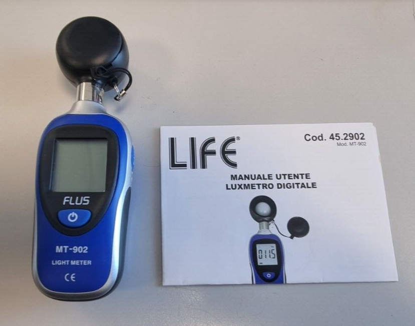 LUXMETRO DIGITALE MT-902