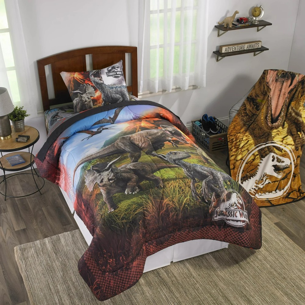 Jurassic World 2 "Eruption" Microfiber 2pc Twin/Full Comforter