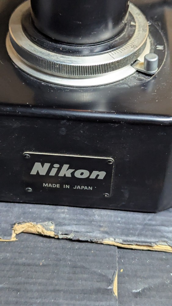 *Untested* Nikon S Microscope With Transformer And Objectives - Powers On L-KE?