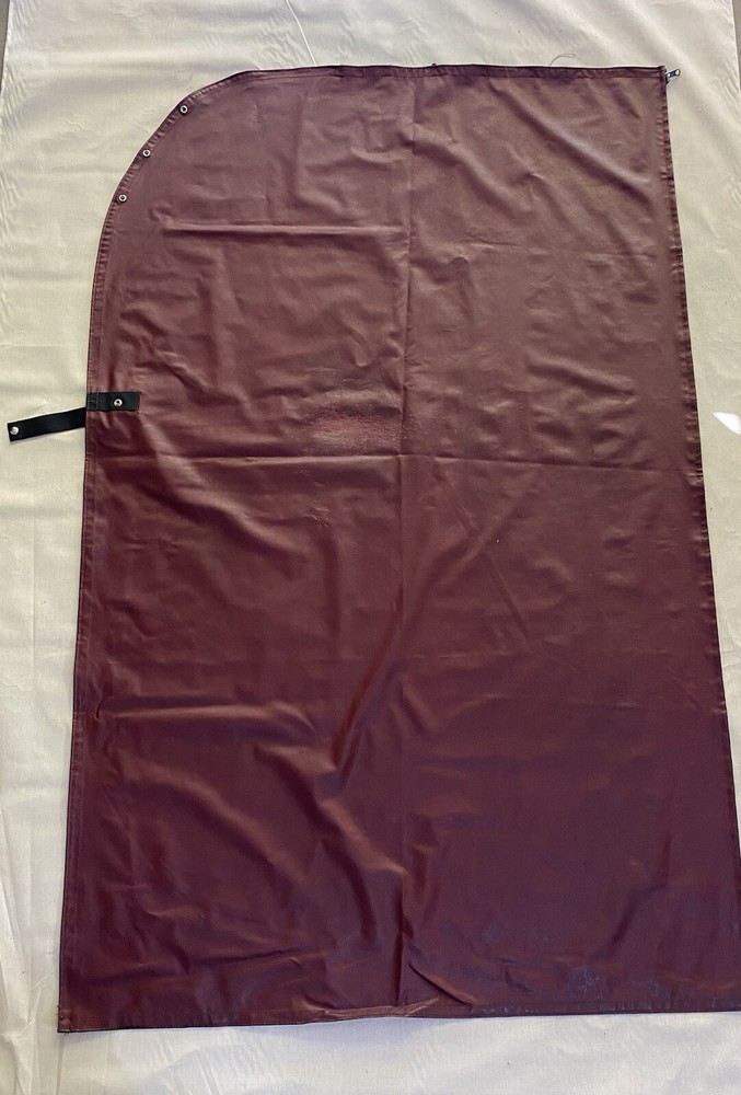 Peterbilt 387 SLEEPER Interior Curtain. Red Color. Used