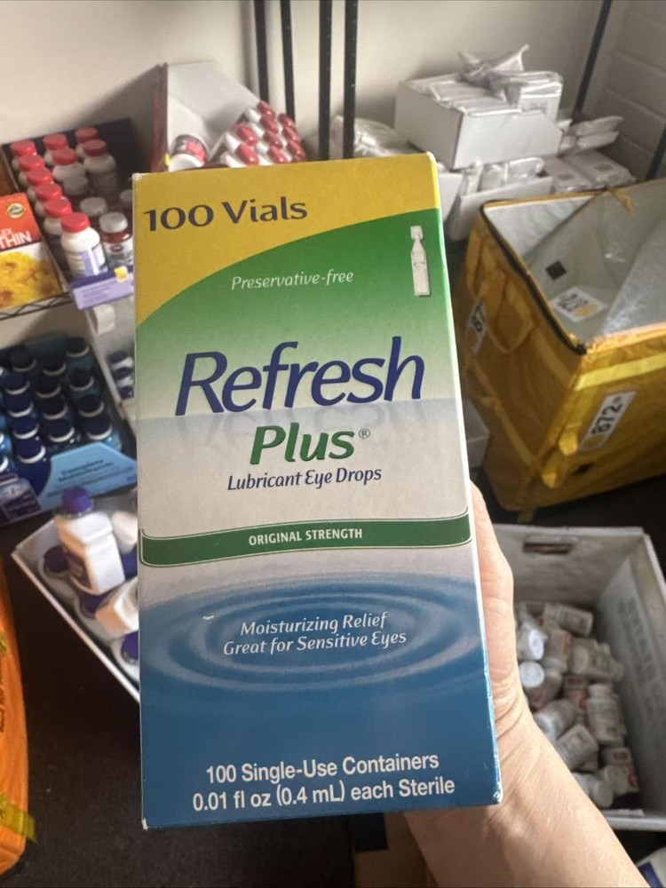 Refresh Plus Lubricant Eye Drops, Moisturizing Relief, 100 Single Vials