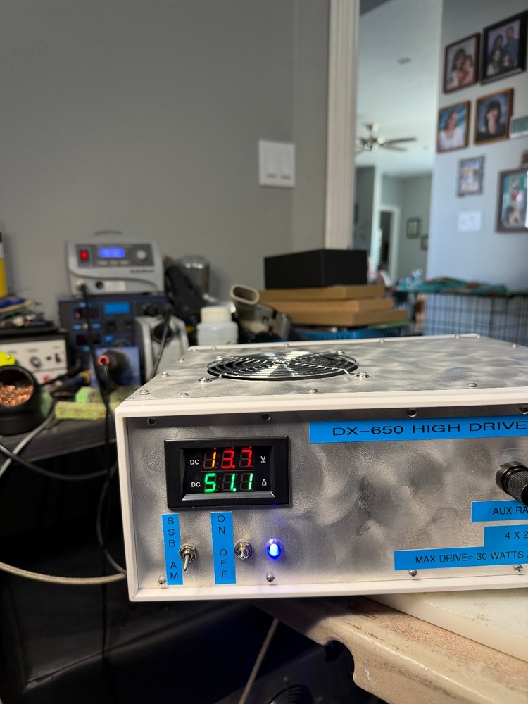 NEW DX-650 10 METER BASE LINEAR AMPLIFIER