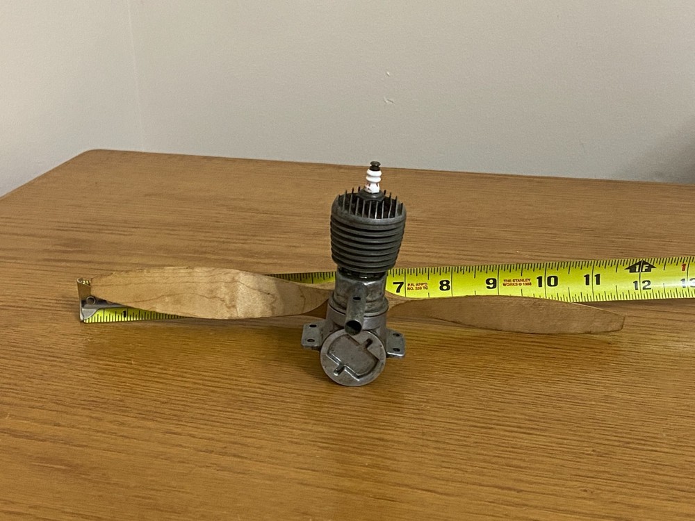 Cleveland Tom Thumb Spark Engine Model Airplane Engine ZA-21