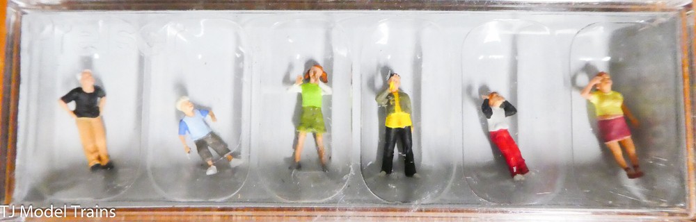 Preiser HO #10556B   Children -- pkg(6)