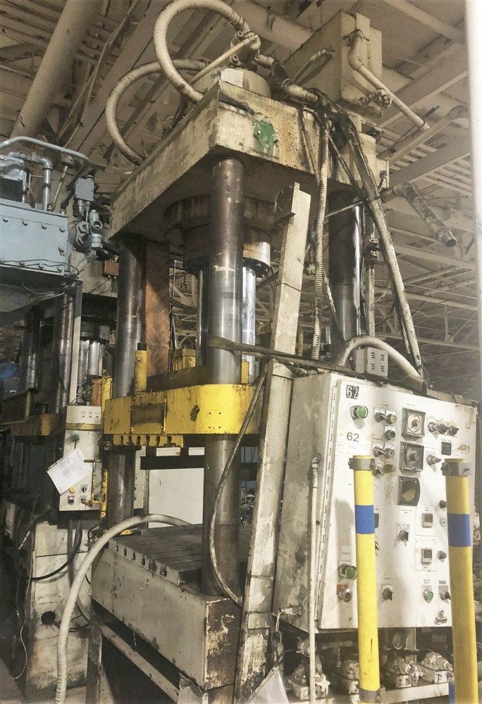 220 / 200 Ton Rodgers Press • Compression Molding Machine • 24" Stroke