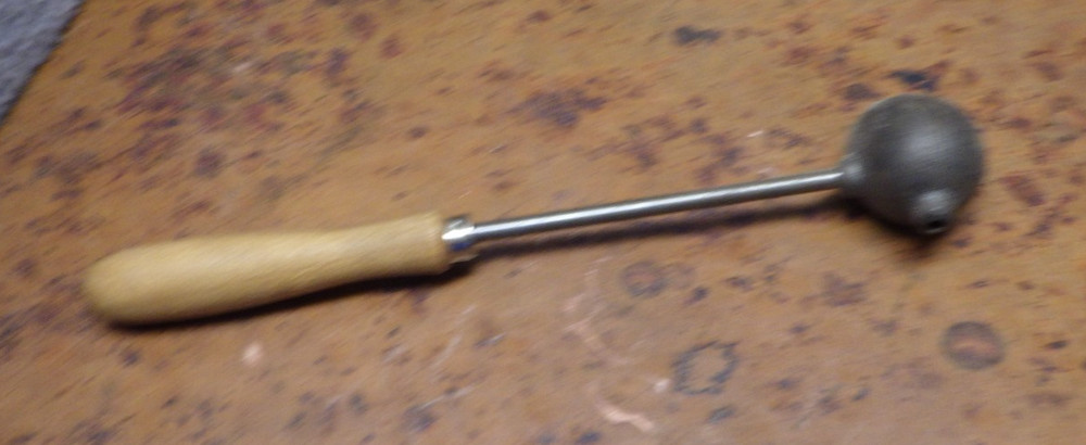 Vintage Casting Dipper Bottom Pour C2