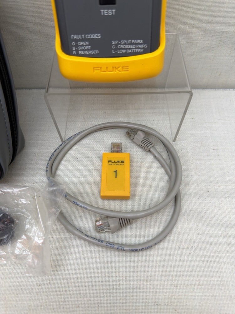Fluke 610 LAN Cable Mapper & ID 1