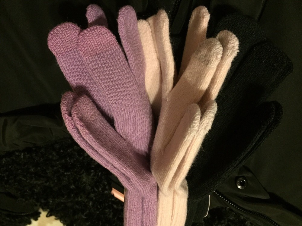 3 PK Glove Solid One Size Fits Most New with Tags!